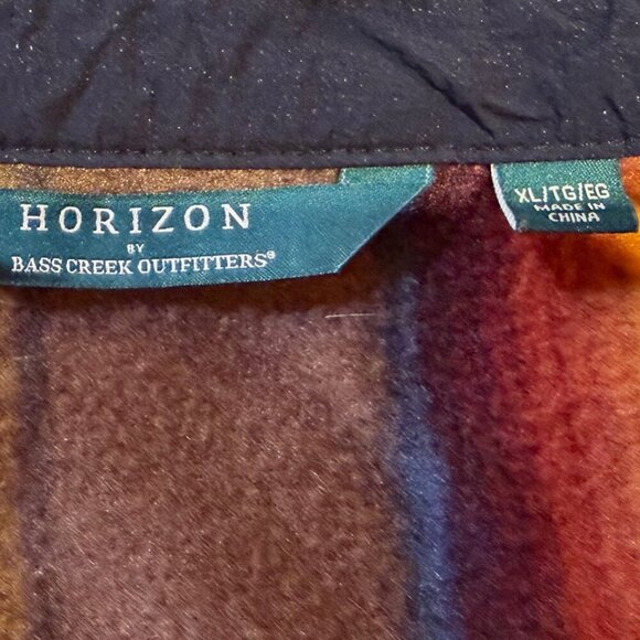 Plush Horizon Snap Striped XL Shirt Never Worn - Picture 6 of 8